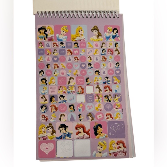 Disney Princess Stickerbook & Activity Pad with Princess Canvas Bag & 8 Markers - Picture 9 of 13